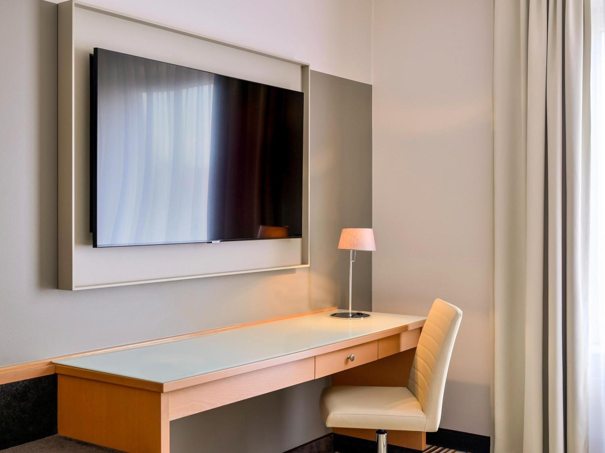 Mercure Hannover Oldenburger Allee Exterior photo